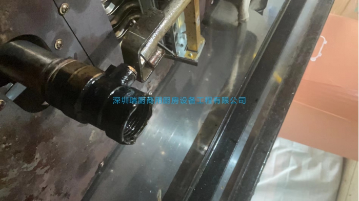 落地式燃氣炸爐漏油可能的原因？如何解決？